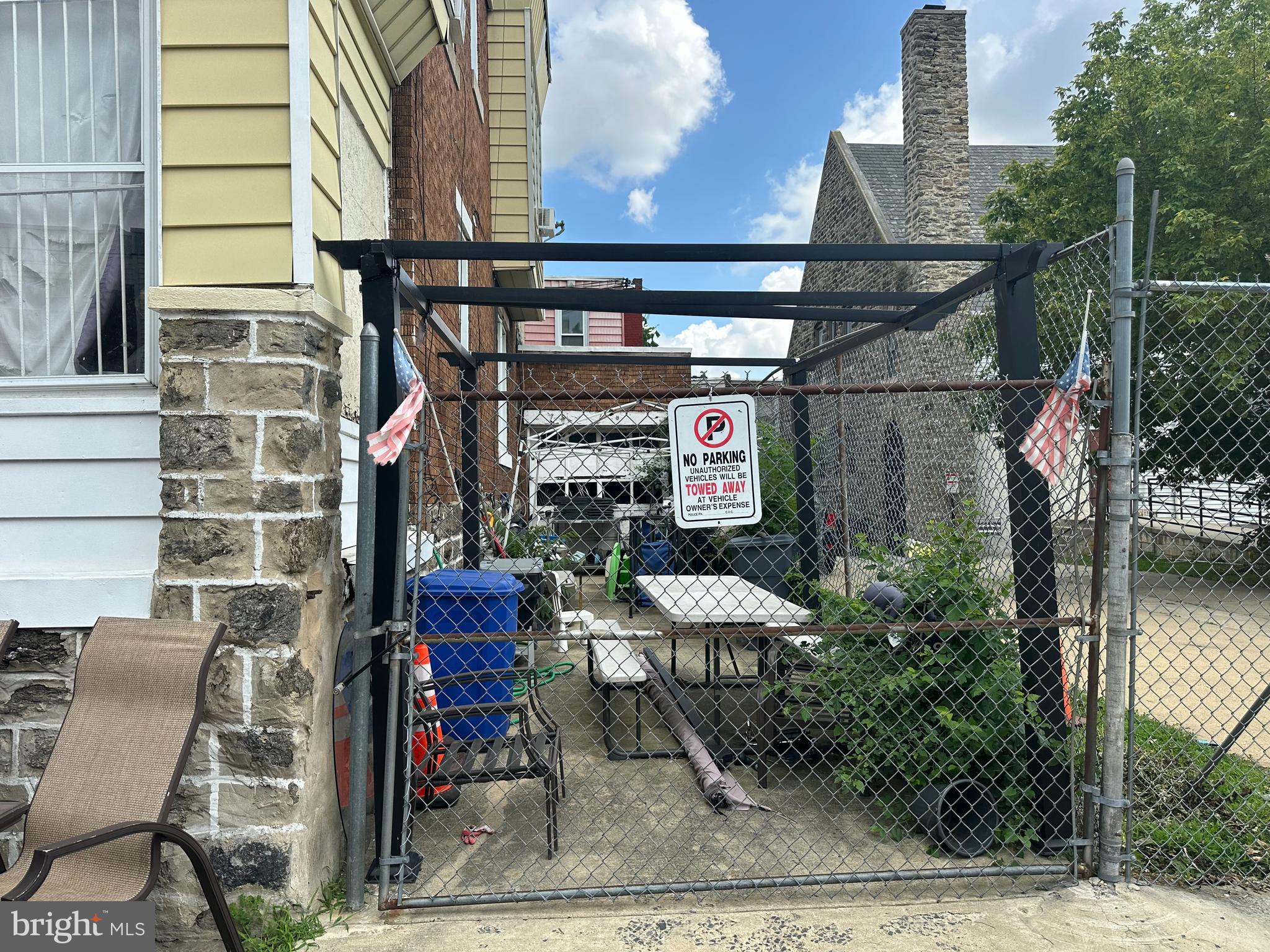 PHILADELPHIA (NORTHWEST) - Residential