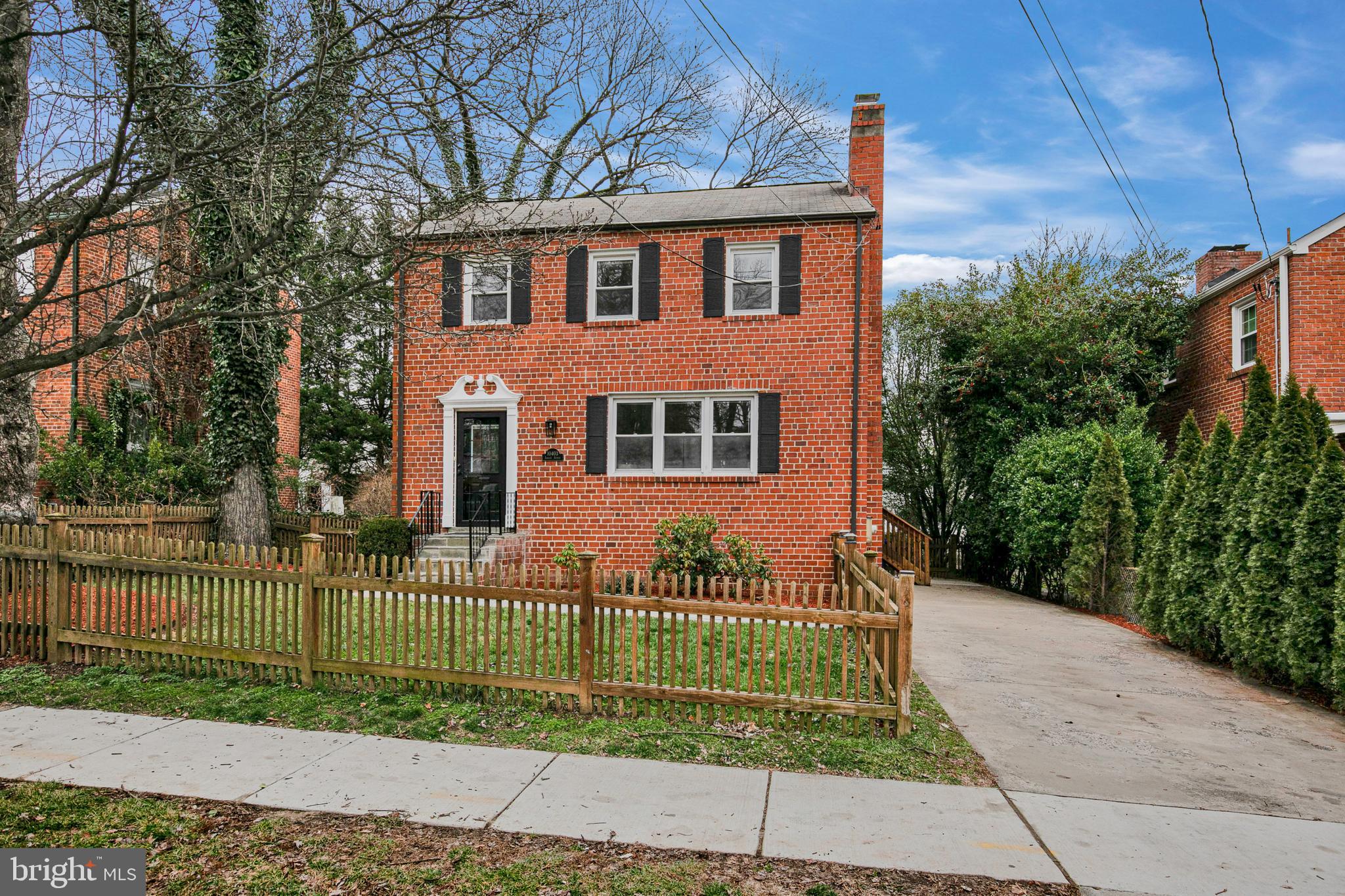 CAMERON HEIGHTS - Residential