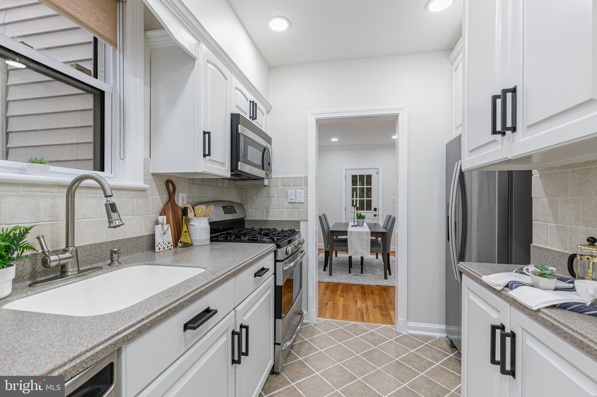 CAMERON HEIGHTS - Residential