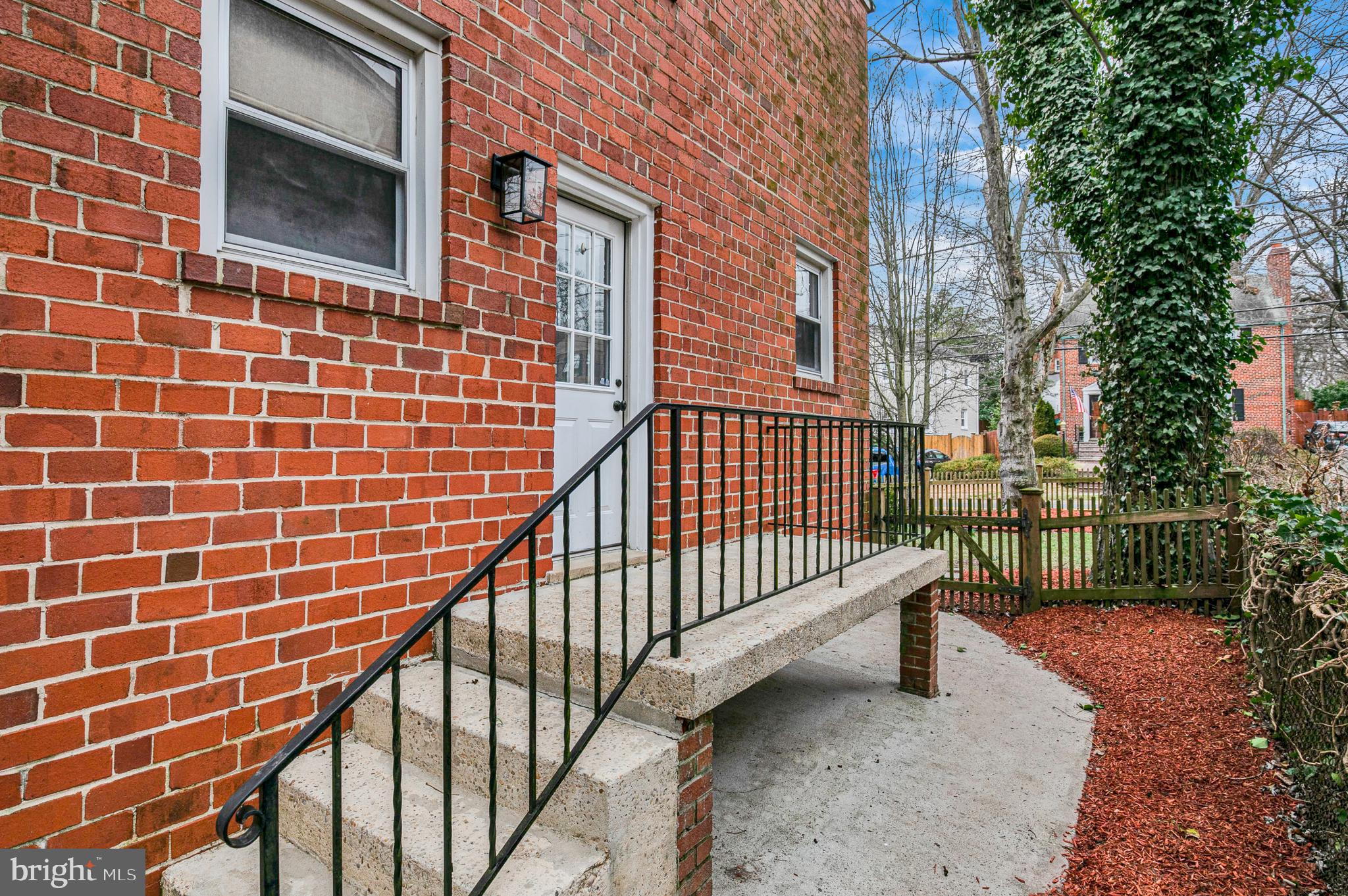 CAMERON HEIGHTS - Residential