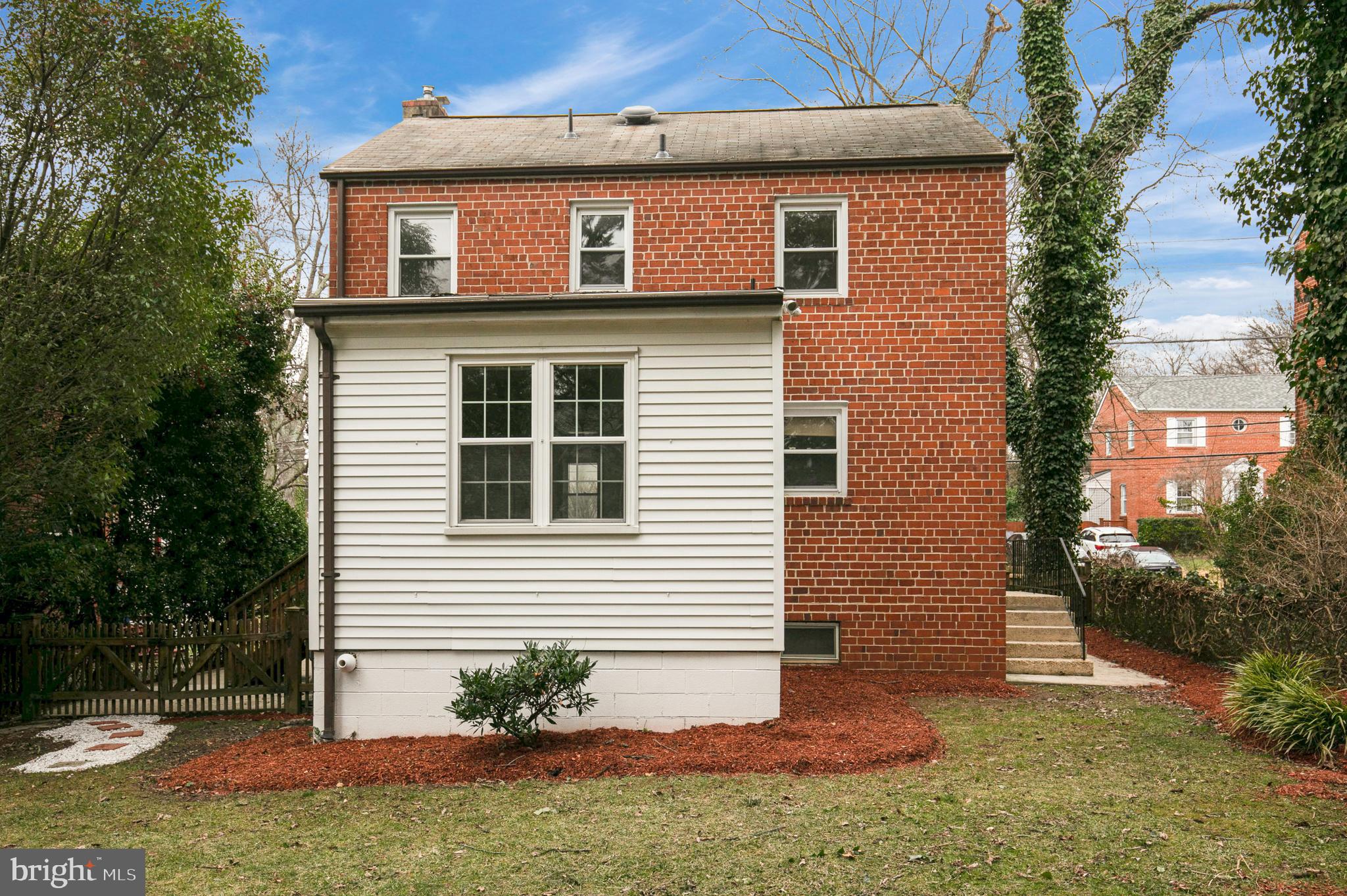 CAMERON HEIGHTS - Residential