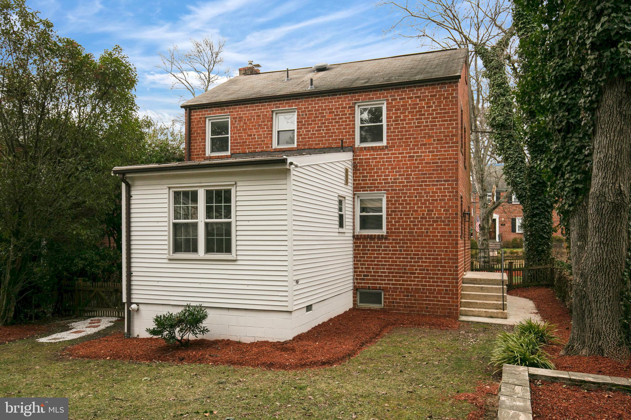 CAMERON HEIGHTS - Residential