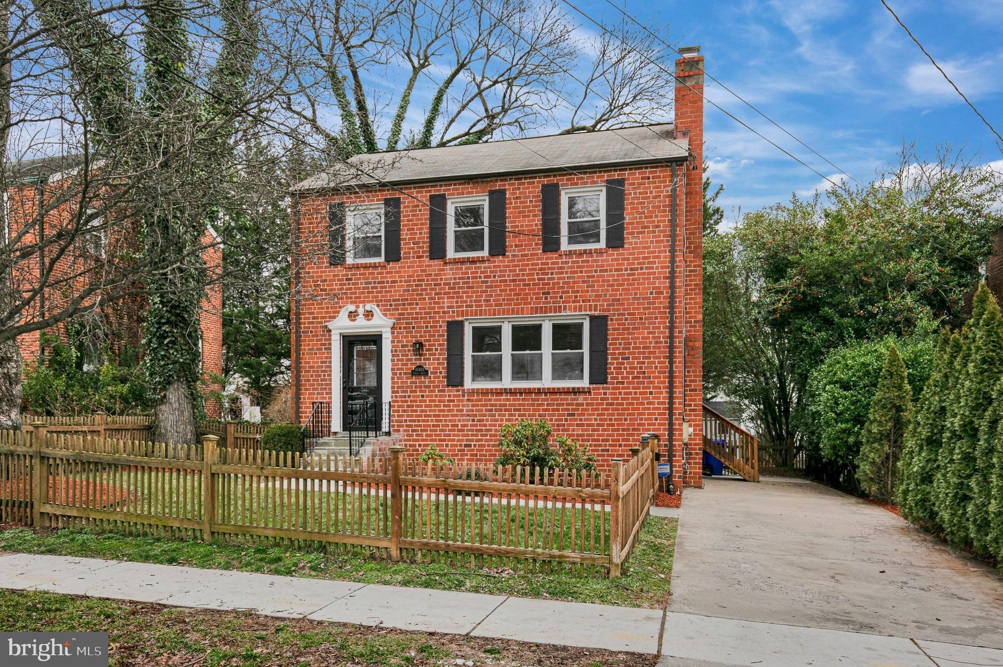 CAMERON HEIGHTS - Residential