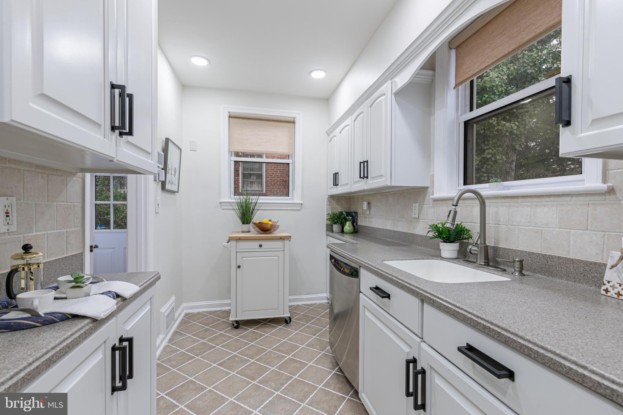 CAMERON HEIGHTS - Residential