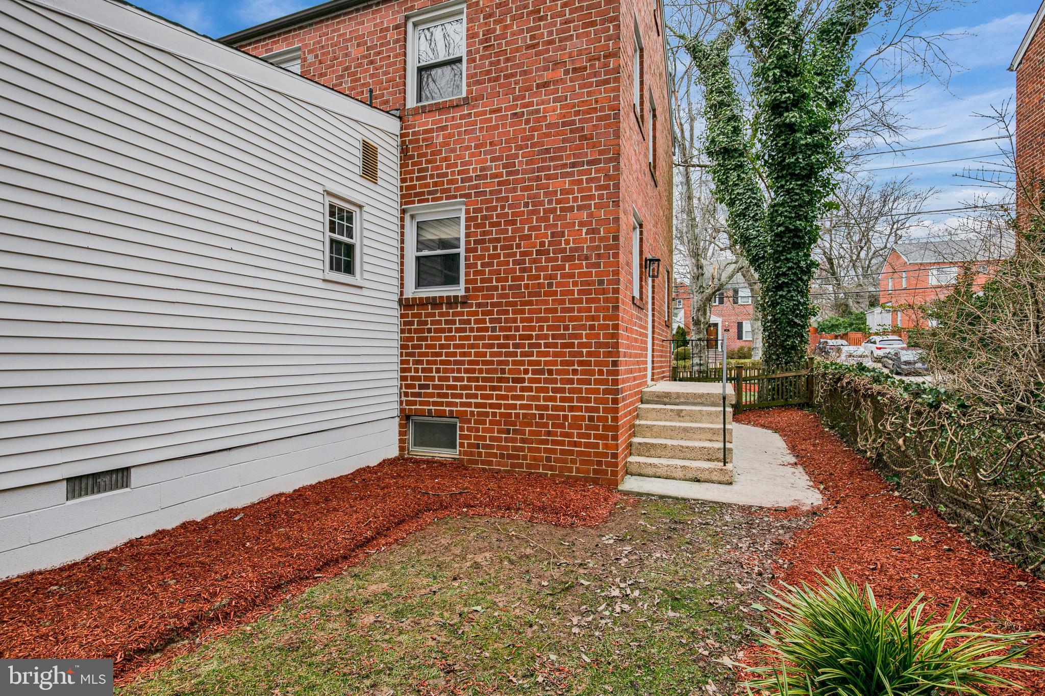 CAMERON HEIGHTS - Residential