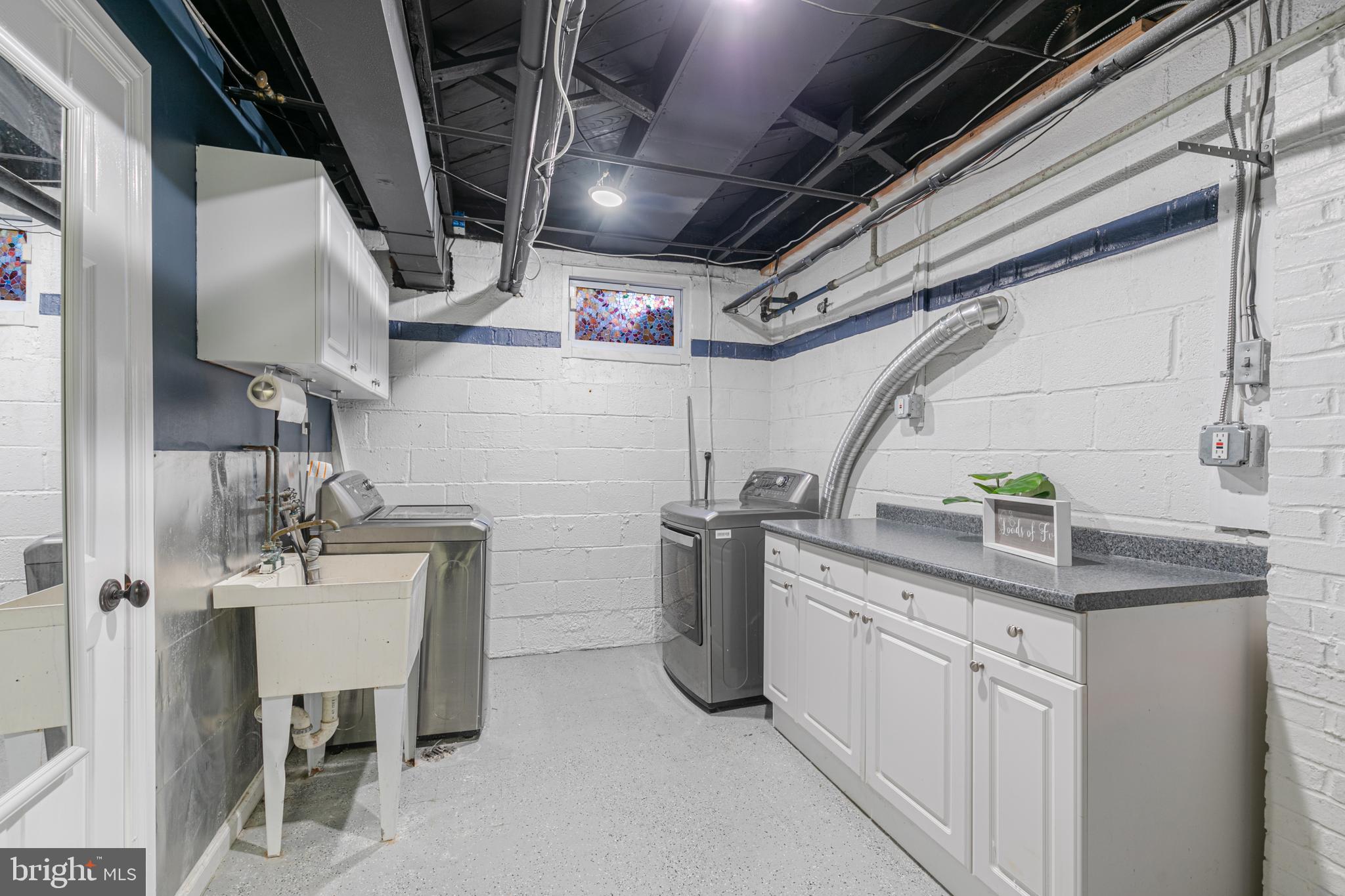 CAMERON HEIGHTS - Residential