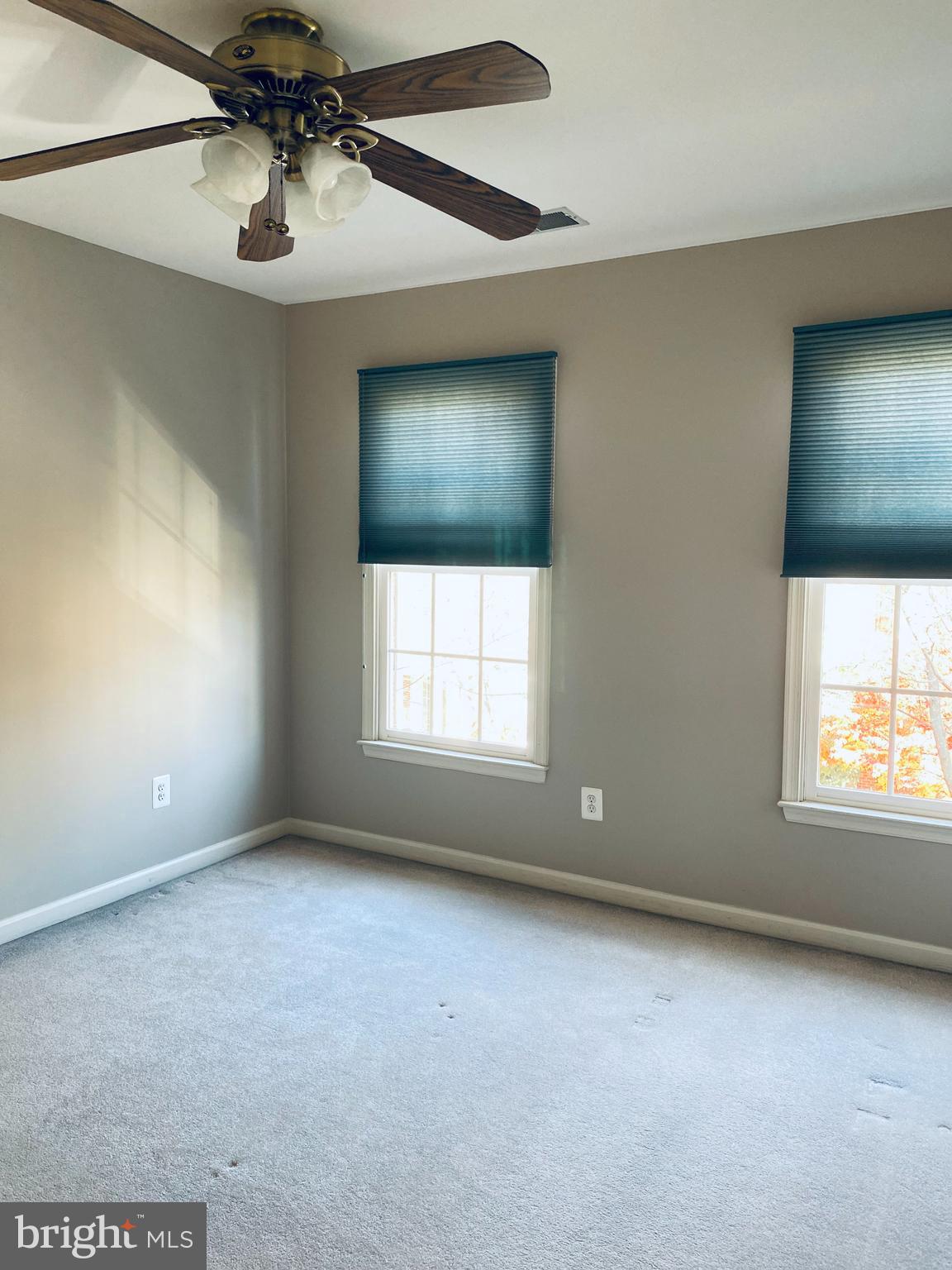 KING FARM BAILEYS COMMON - Residential Lease