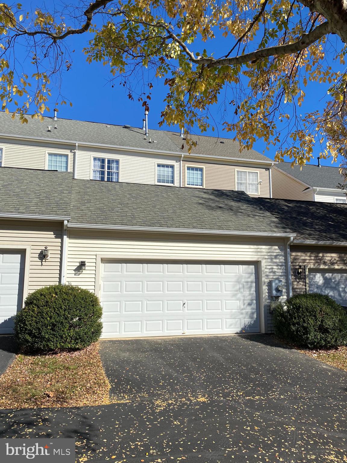 KING FARM BAILEYS COMMON - Residential Lease