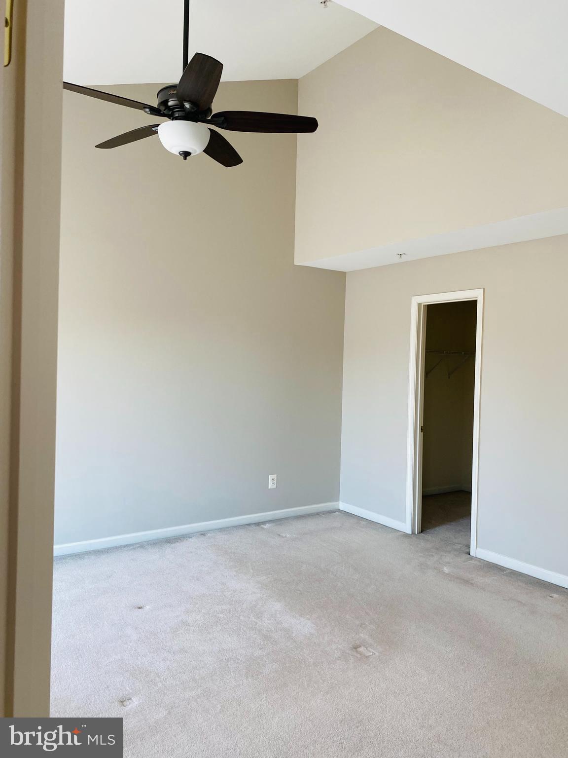 KING FARM BAILEYS COMMON - Residential Lease