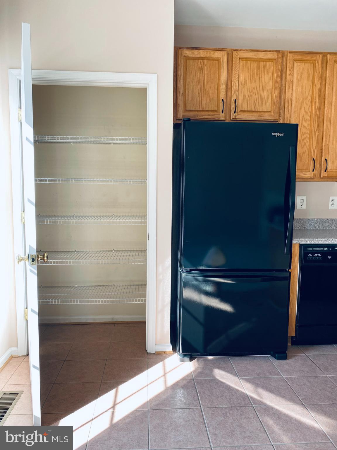 KING FARM BAILEYS COMMON - Residential Lease