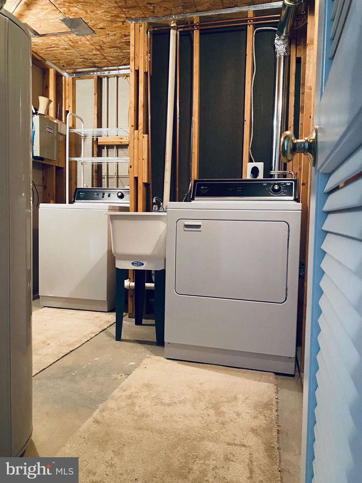 KING FARM BAILEYS COMMON - Residential Lease