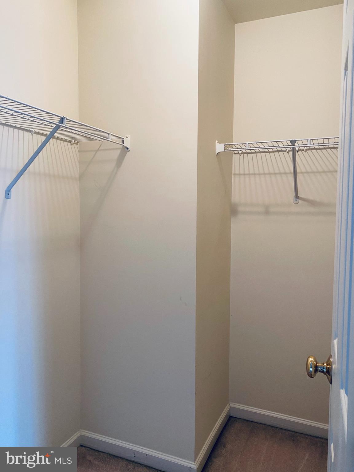 KING FARM BAILEYS COMMON - Residential Lease