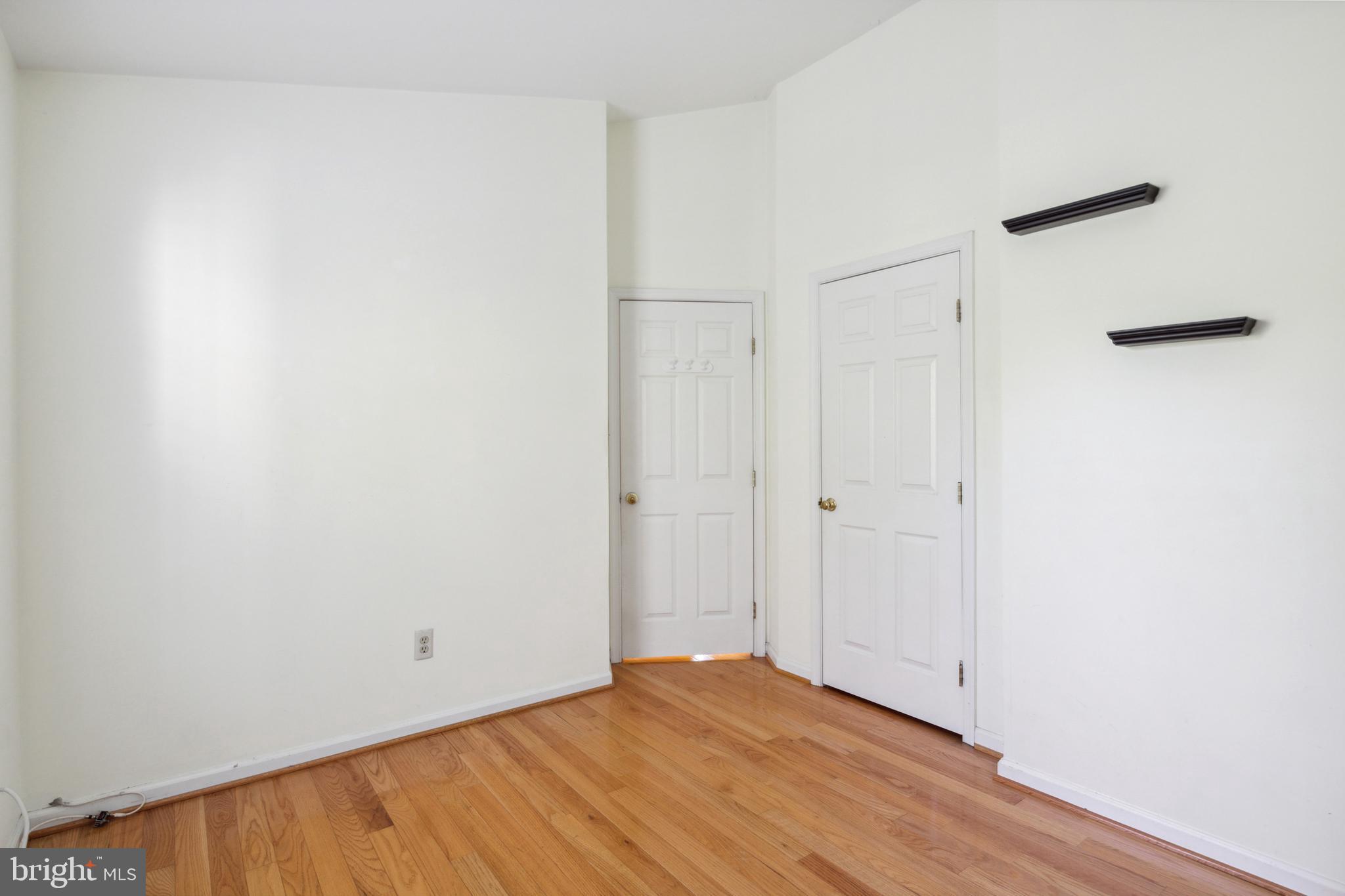 HALLOWELL - Residential Lease