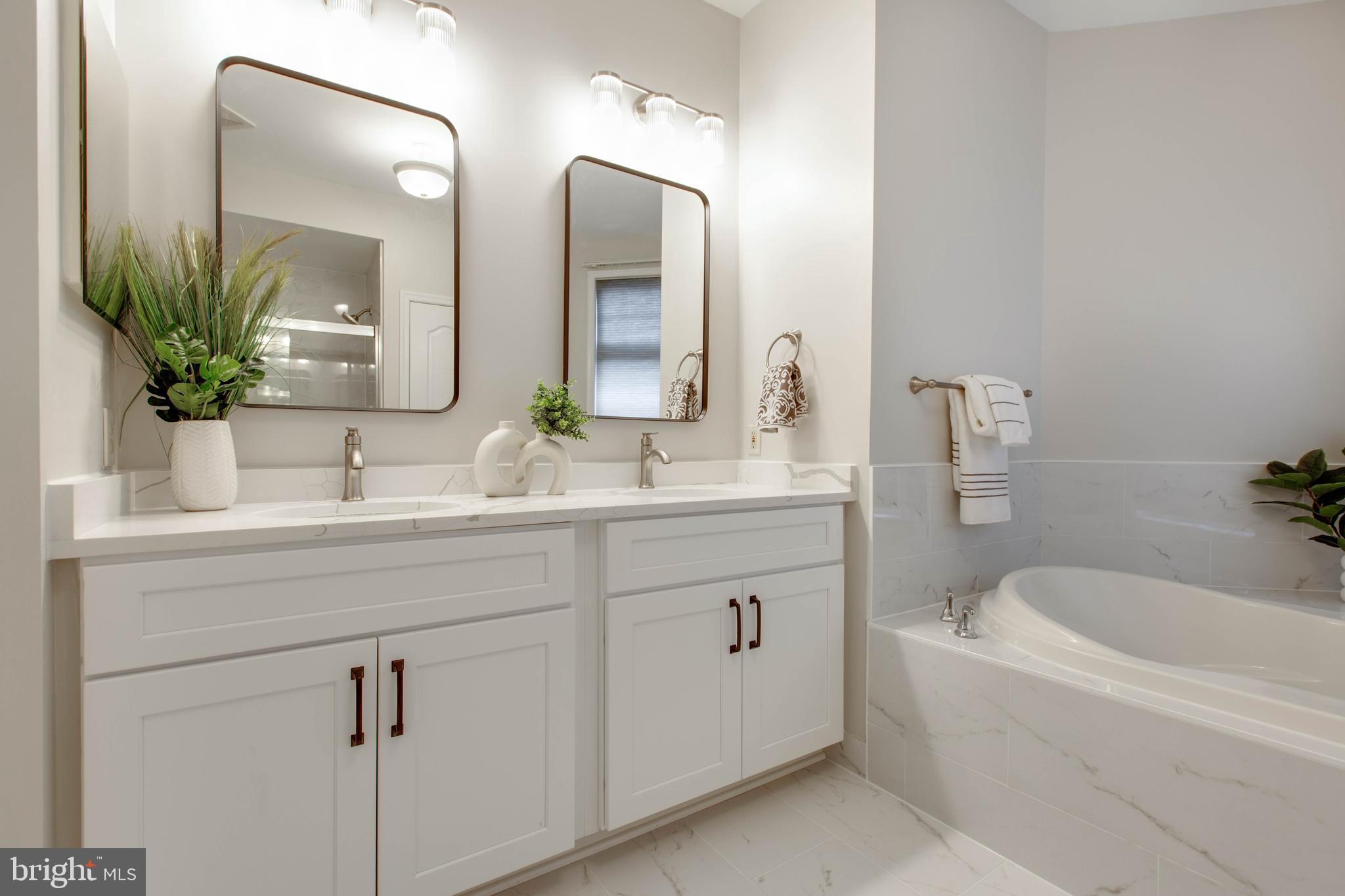 WAVERLY WOODS - Residential