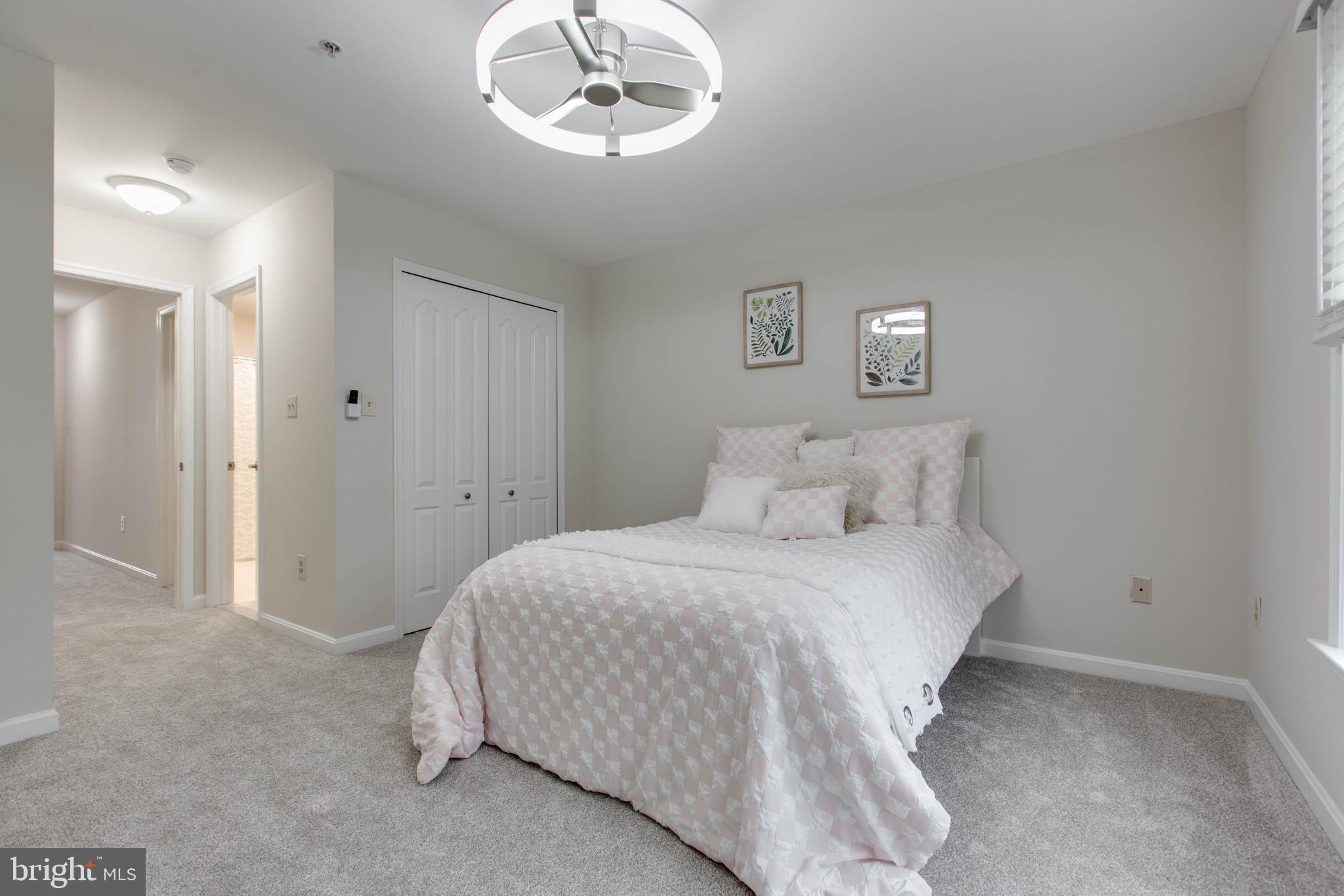 WAVERLY WOODS - Residential