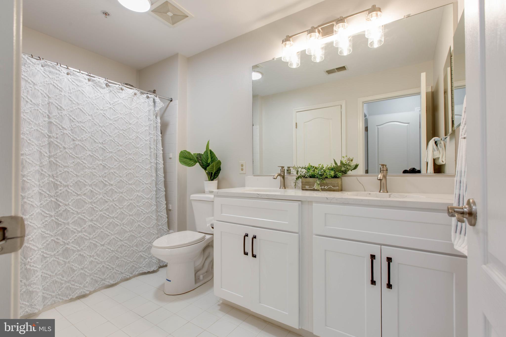 WAVERLY WOODS - Residential