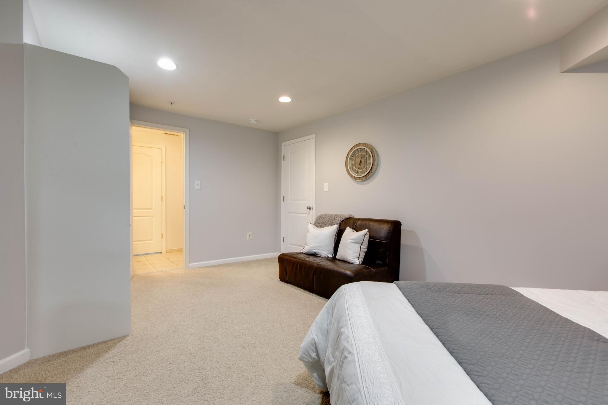 WAVERLY WOODS - Residential