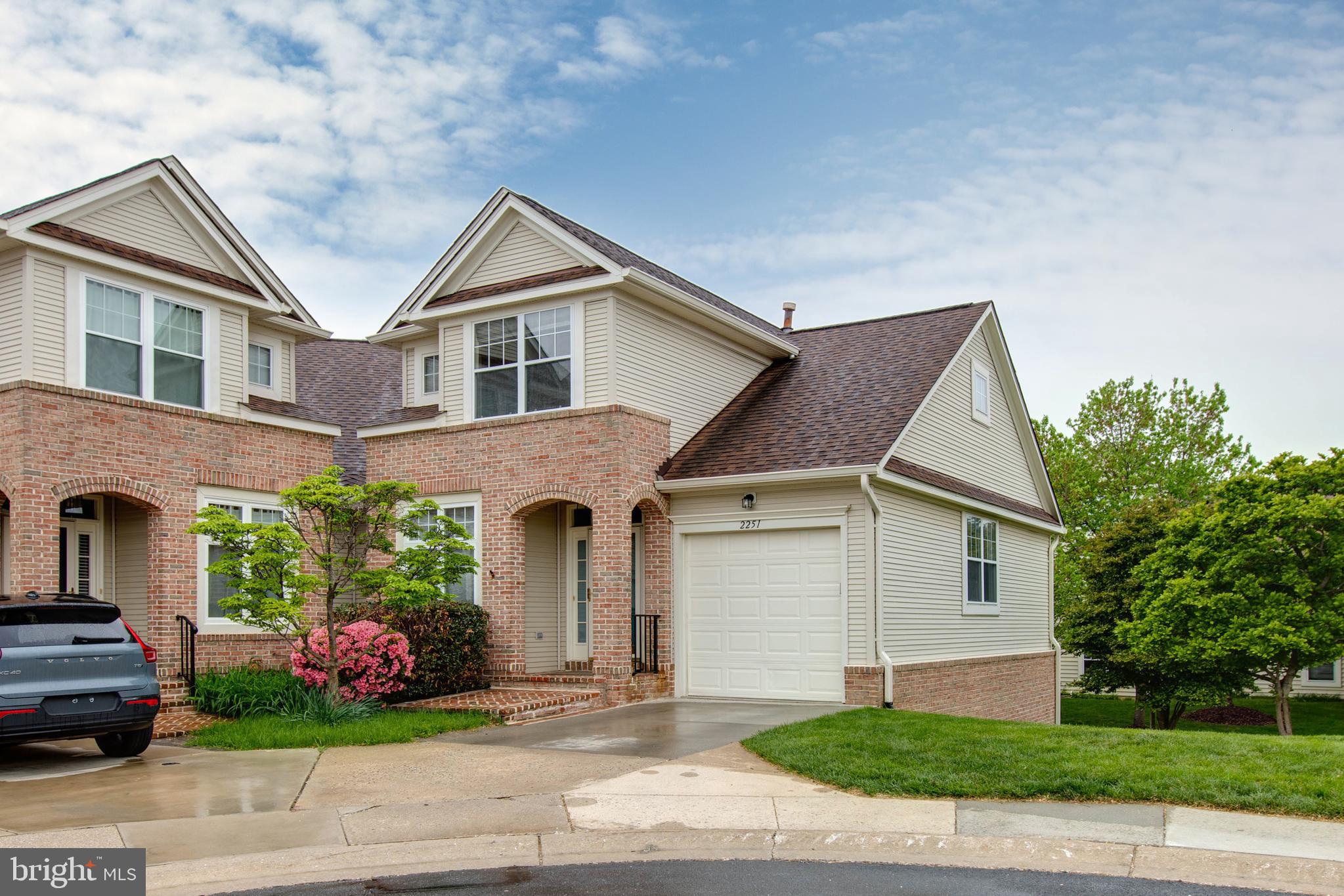 WAVERLY WOODS - Residential