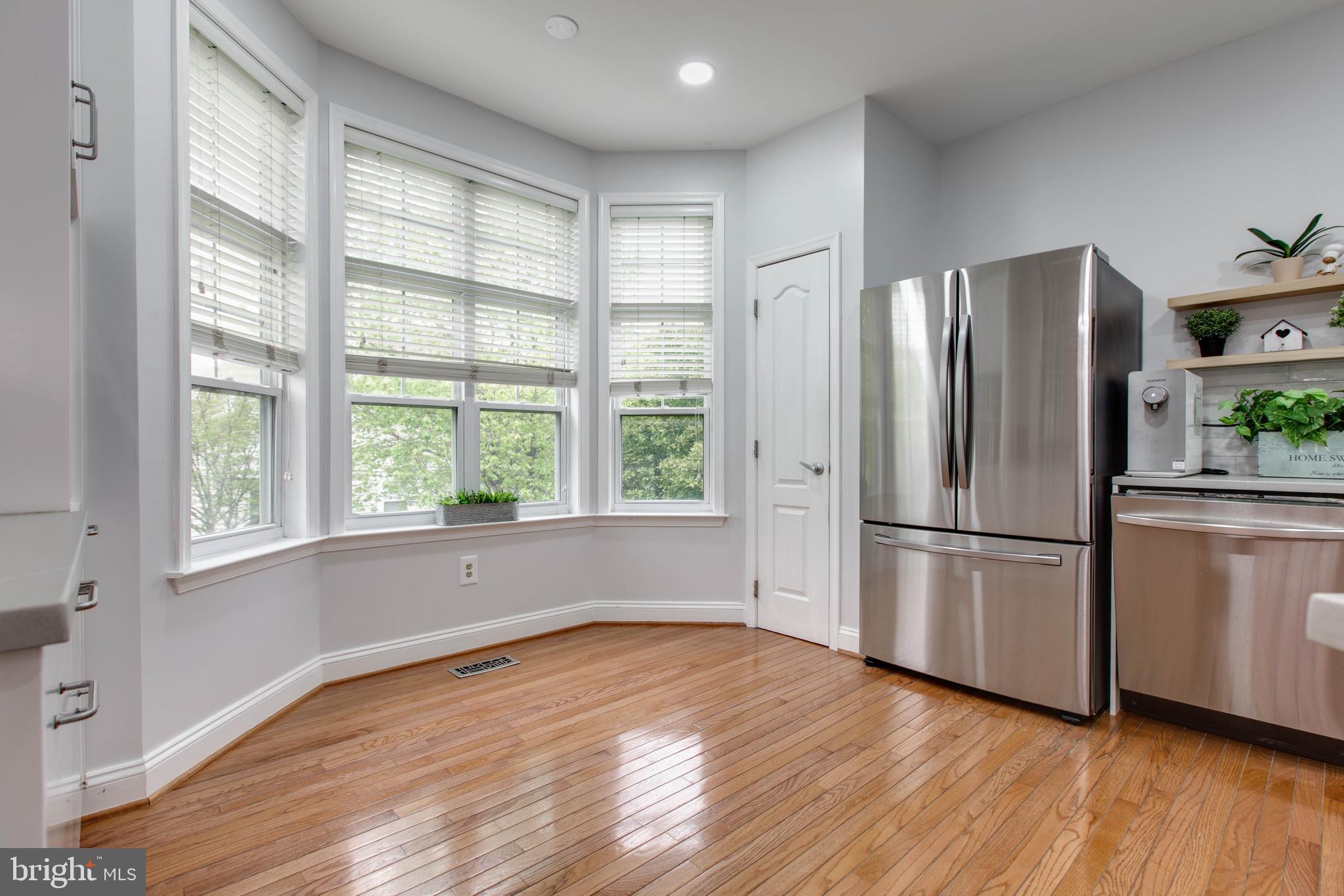 WAVERLY WOODS - Residential