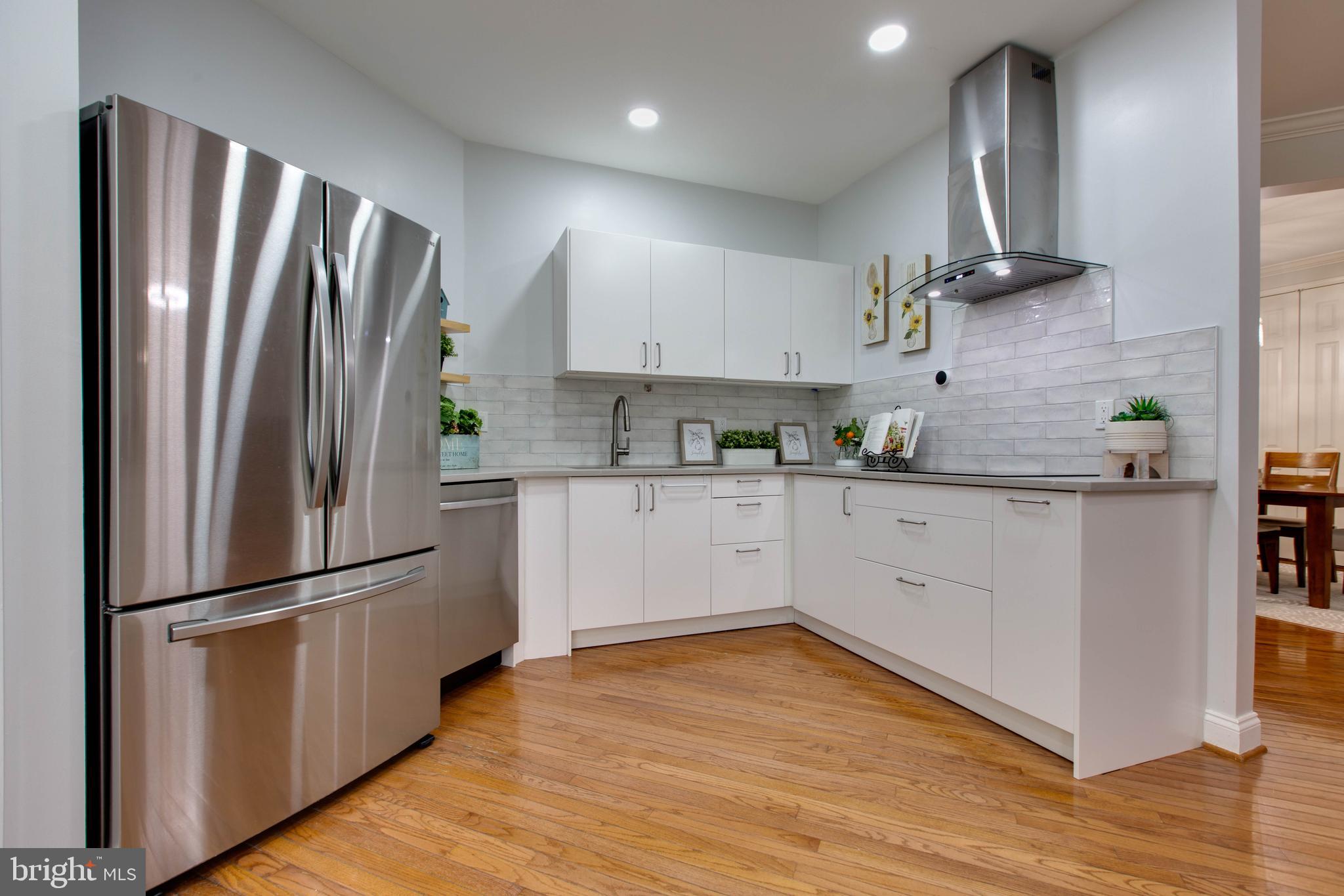 WAVERLY WOODS - Residential