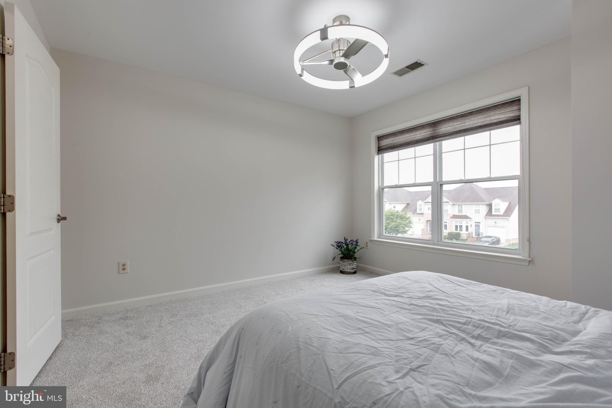 WAVERLY WOODS - Residential