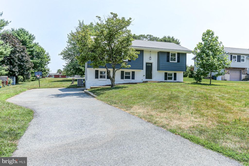 Photo of 15 Hertzog Drive, Leola, PA 17540 (MLS # PALA2053788)