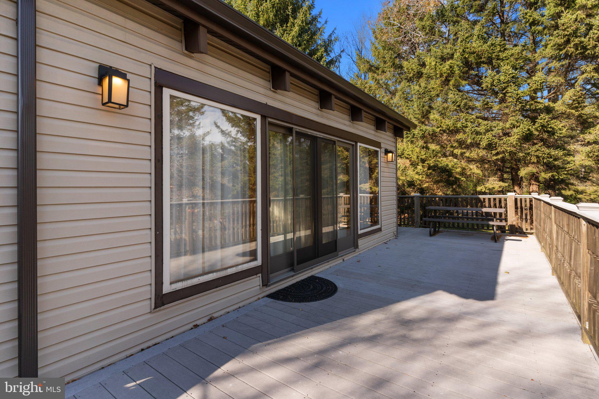 TOWAMENSING TRAILS - Residential