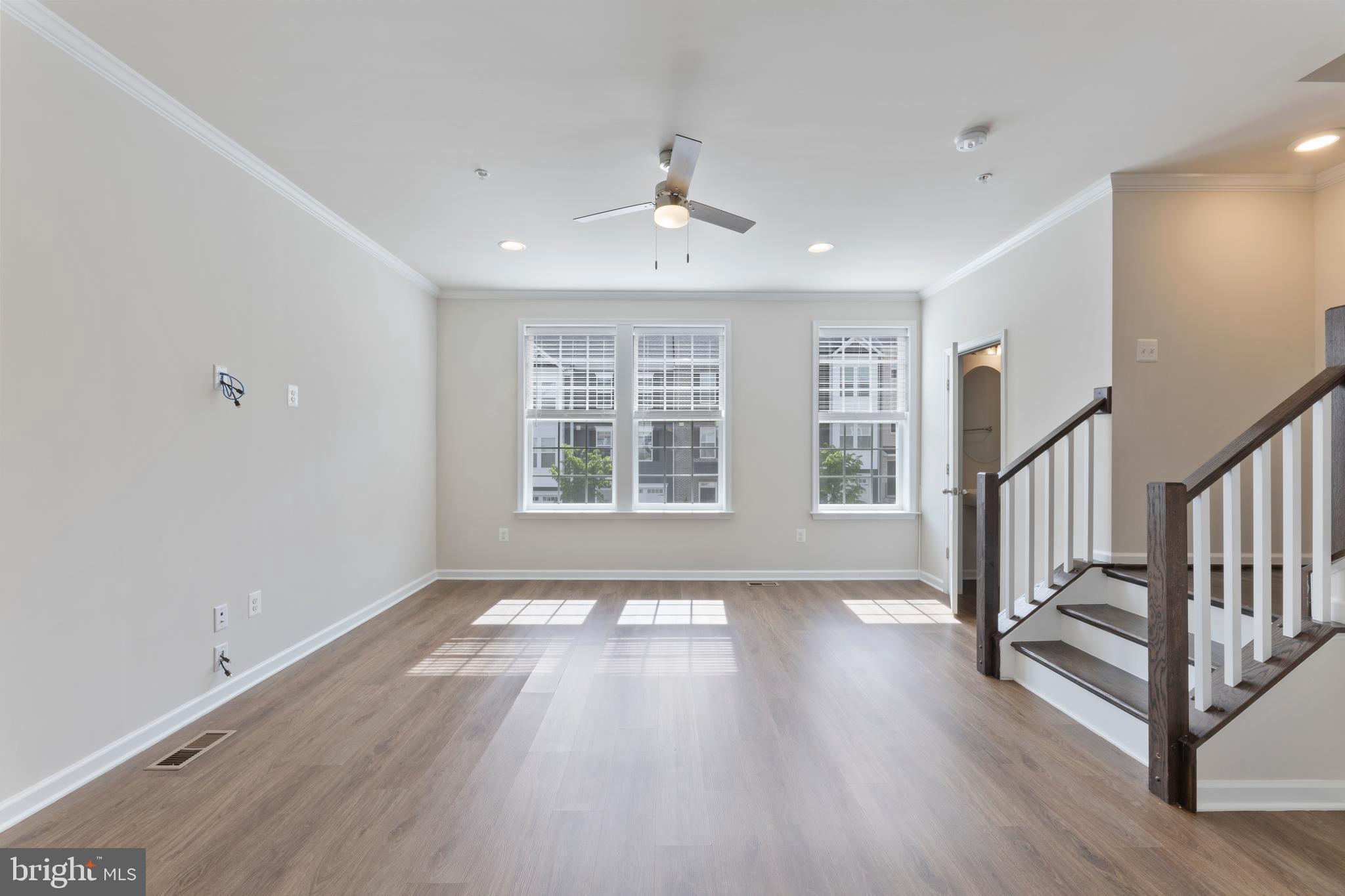 LAUREL OVERLOOK - Residential Lease