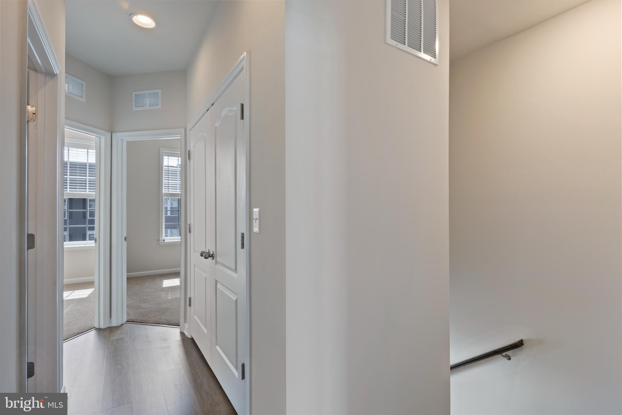 LAUREL OVERLOOK - Residential Lease