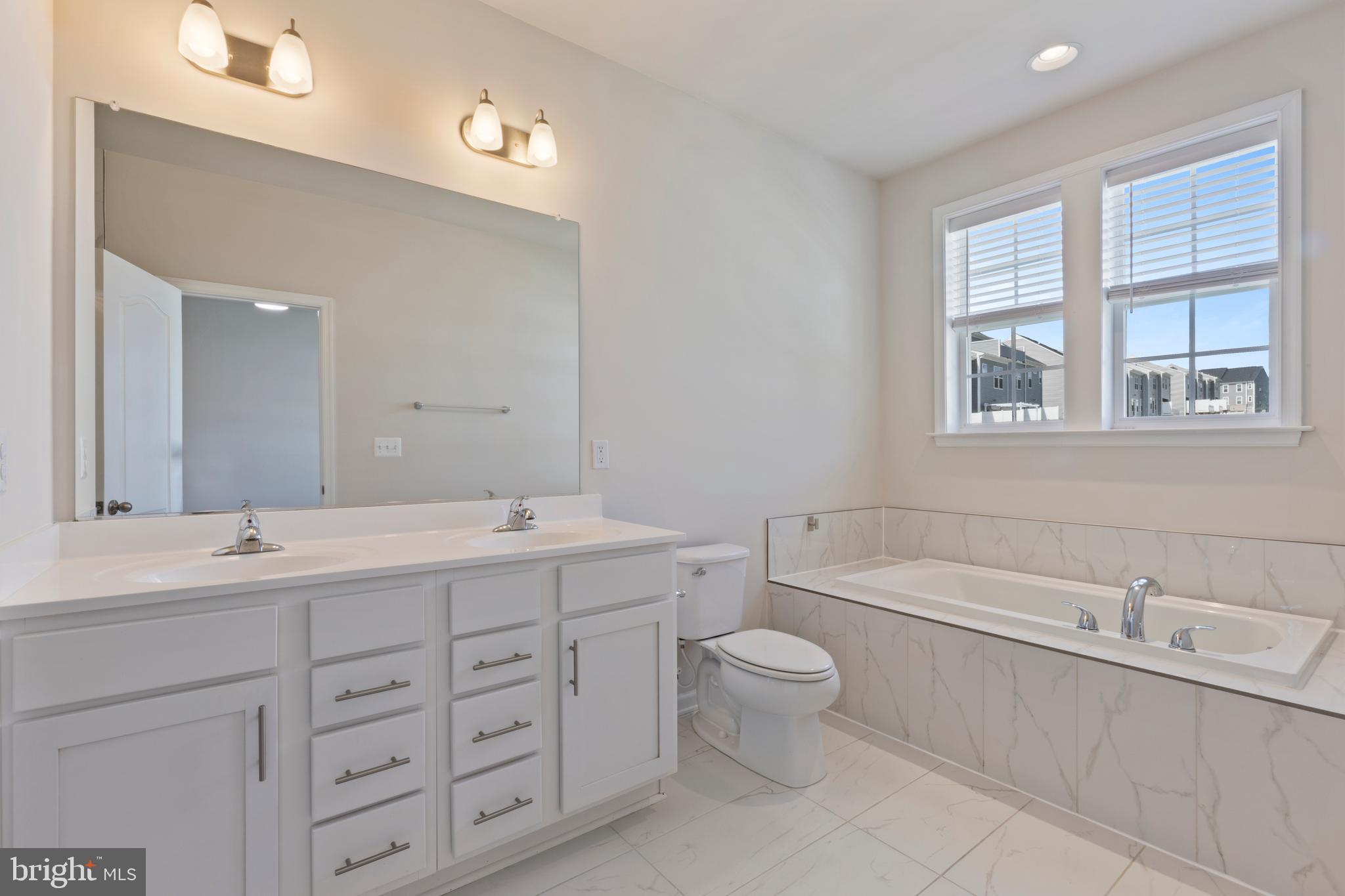 LAUREL OVERLOOK - Residential Lease