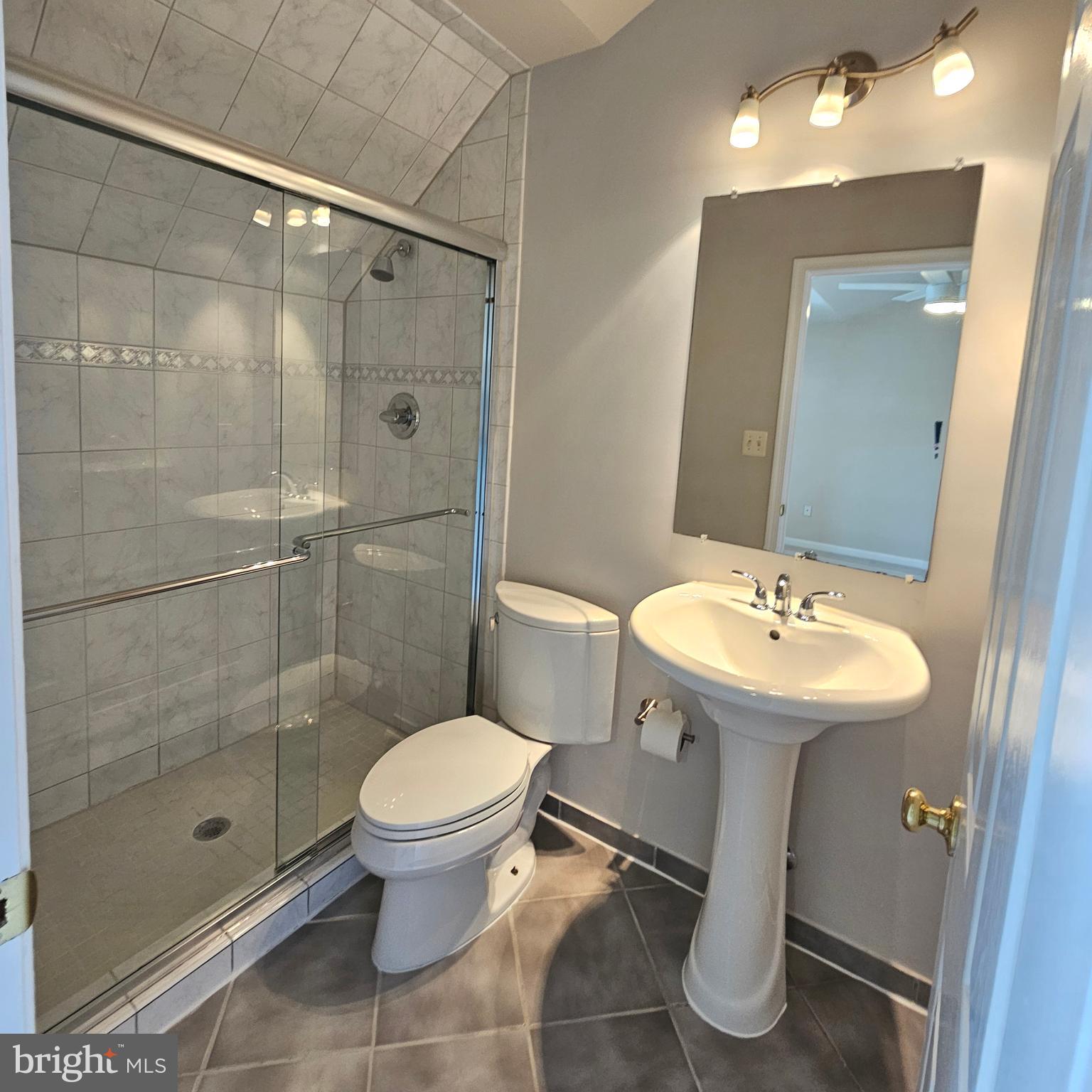 WINDY HILL AT LINCOLNIA - Residential Lease