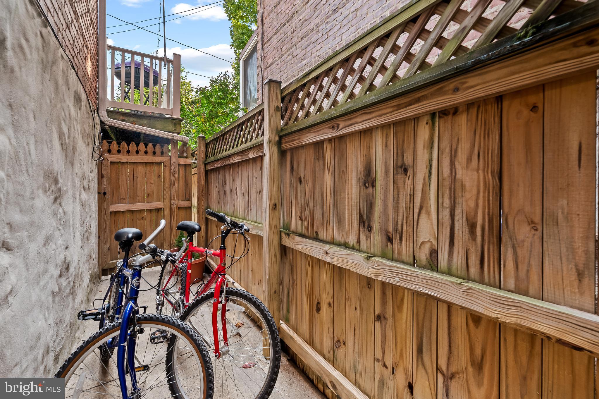 HAMPDEN HISTORIC DISTRICT - Residential