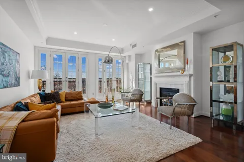 2501 Wisconsin Avenue NW Unit 404, Washington, DC MLS: DCDC2188656