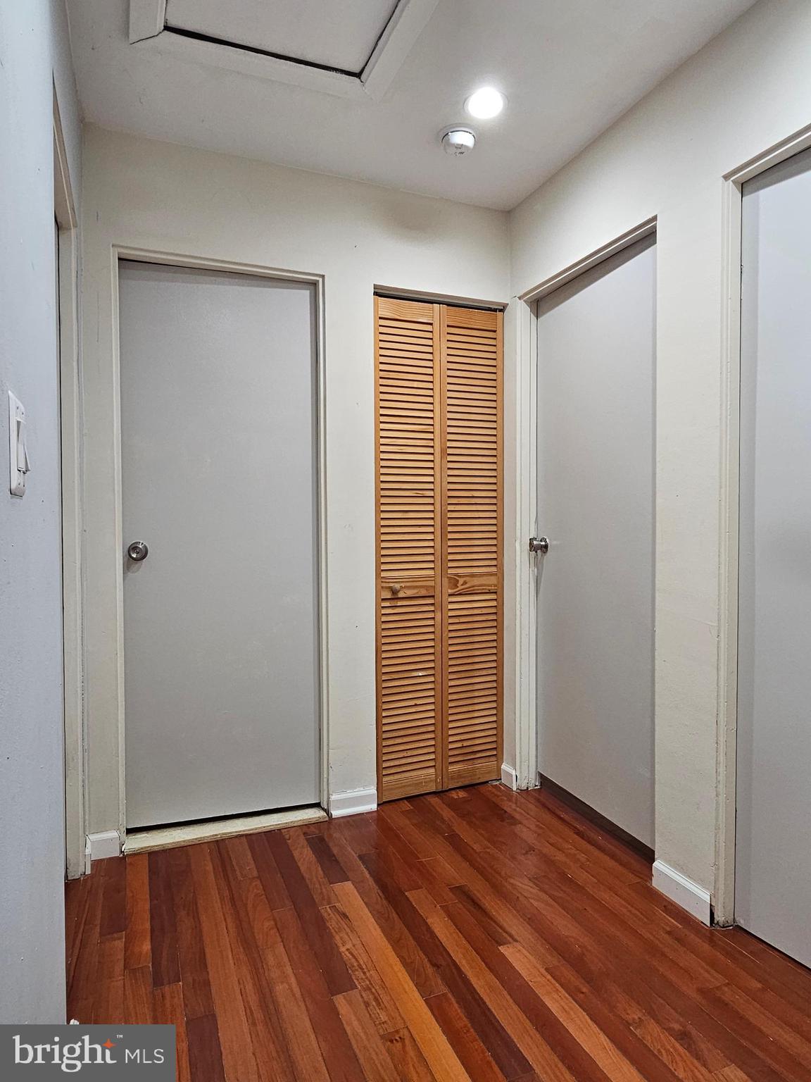 PEMBROOKE - Residential