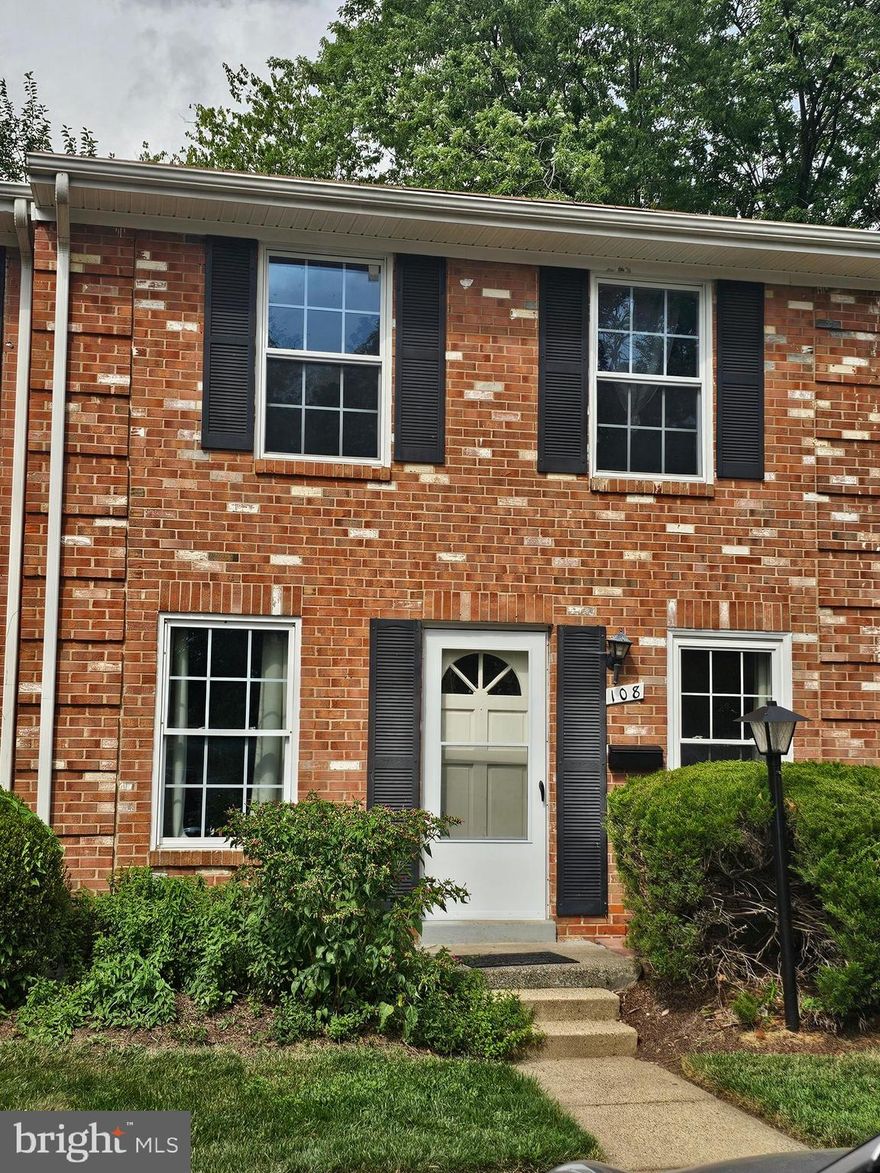 Come check out this lovely townhouse condo in the Pembrook of Loudoun community. This 2-level residence offers an open layout of the main level. Upon entering, an inviting living room that flows into the dining area and a nice kitchen, which is right next to a powder room. Hardwood floor throughout the upper level, which boasts a primary and 2 nice-sized bedrooms . Ceramic tile in the primary's en-suite bath and hall way bath.  Outside, a large fenced backyard offers a delightful space to enjoy gatherings or relaxing after a busy day.  Property is conveniently located, close to many shopping plazas, grocery stores, restaurants, entertainments, and many more.
7 minutes drive to Costco
8 minutes drive to Dulles Town Center
Under 10 minutes drive to Sugarland Run Stream Valley Park, trail, Gwen Thompson Briar Patch park, golf club, etc.
12 minutes drive to International Dulles Airport
1 assigned parking and 2 visitor parking passes. Visitor parking passes could be obtained with a cost at $50/pass. 
Property is being sold "as-is" conditions. The leak on the main floor 's ceiling was repaired a long time ago.  
The unit is a condo so the exterior elements are the Association’s responsibility.