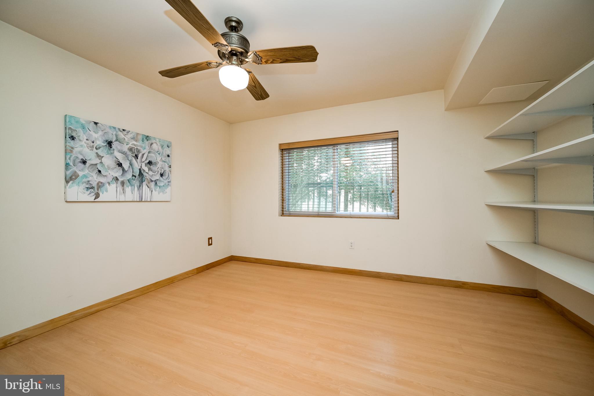 POTOMAC OUTSIDE - Residential