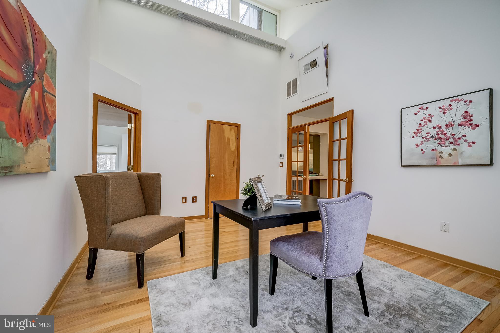 POTOMAC OUTSIDE - Residential