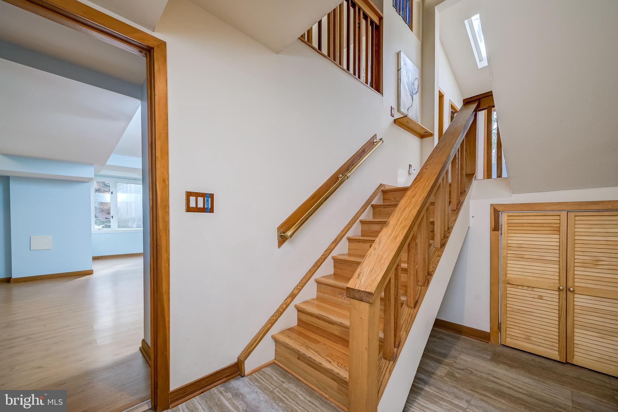 POTOMAC OUTSIDE - Residential