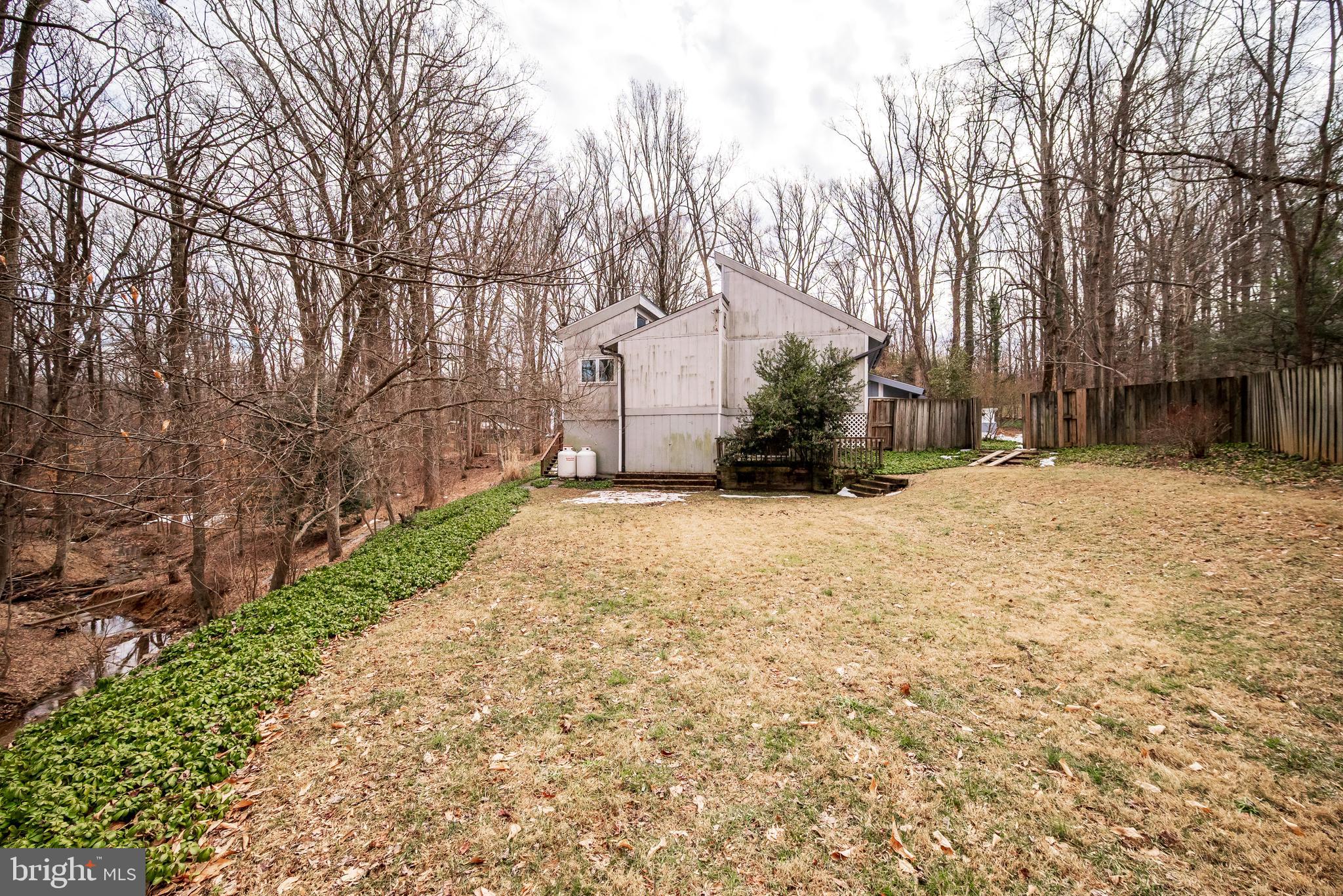 POTOMAC OUTSIDE - Residential