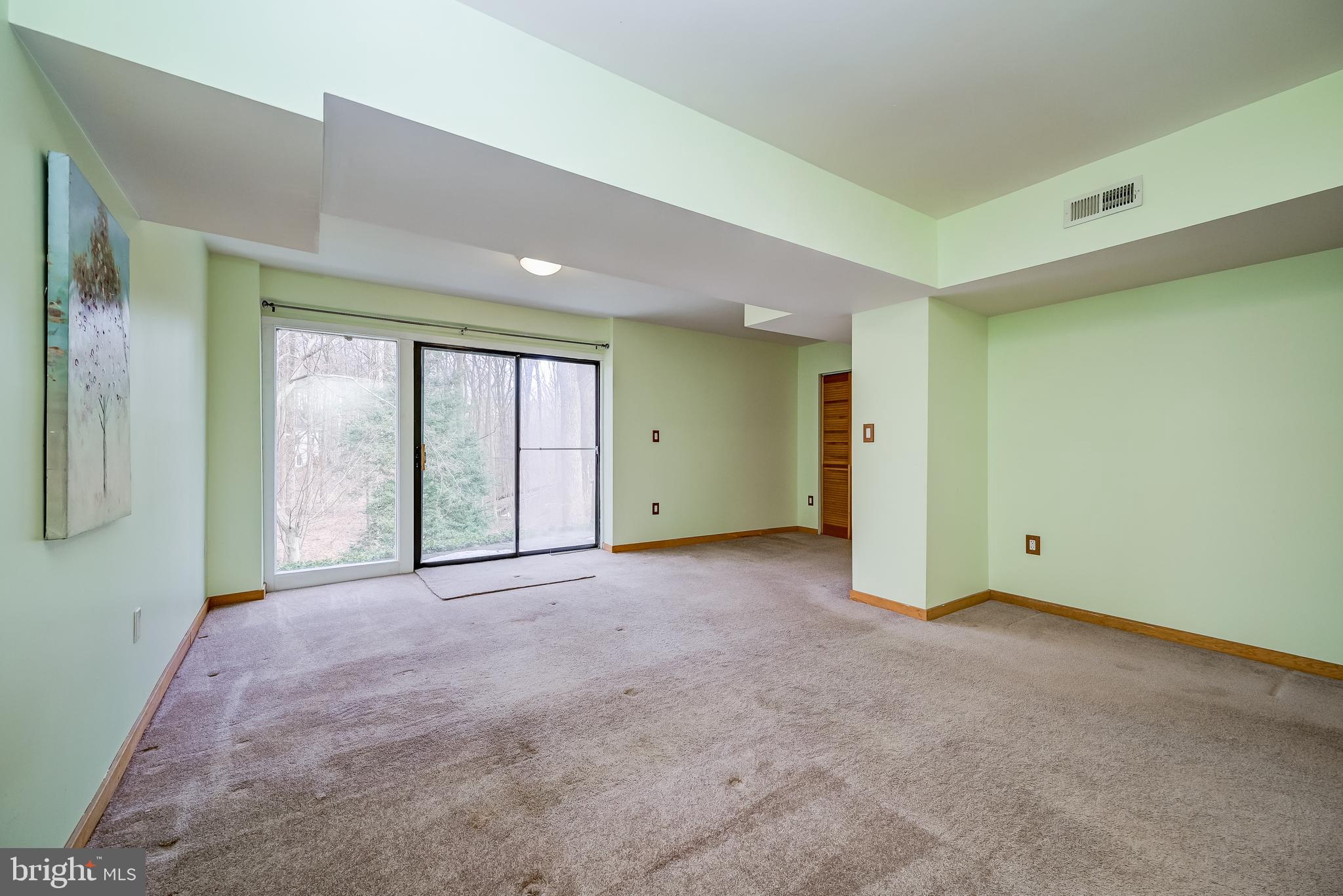 POTOMAC OUTSIDE - Residential