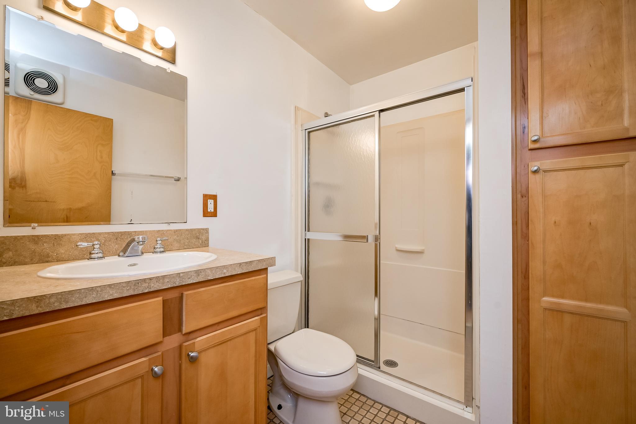 POTOMAC OUTSIDE - Residential