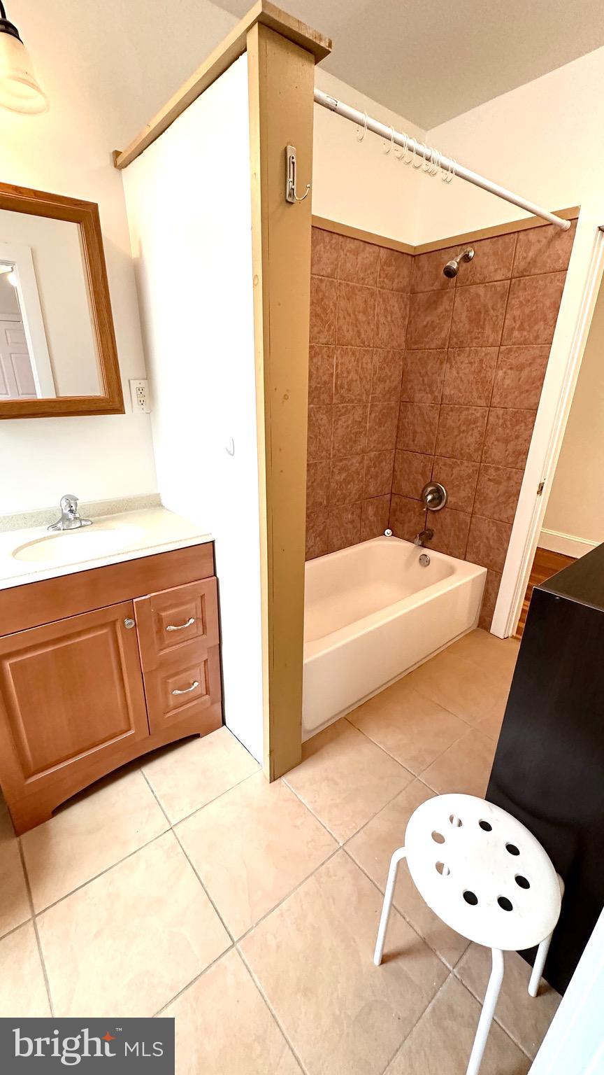 GERMANTOWN (WEST) - Residential Lease