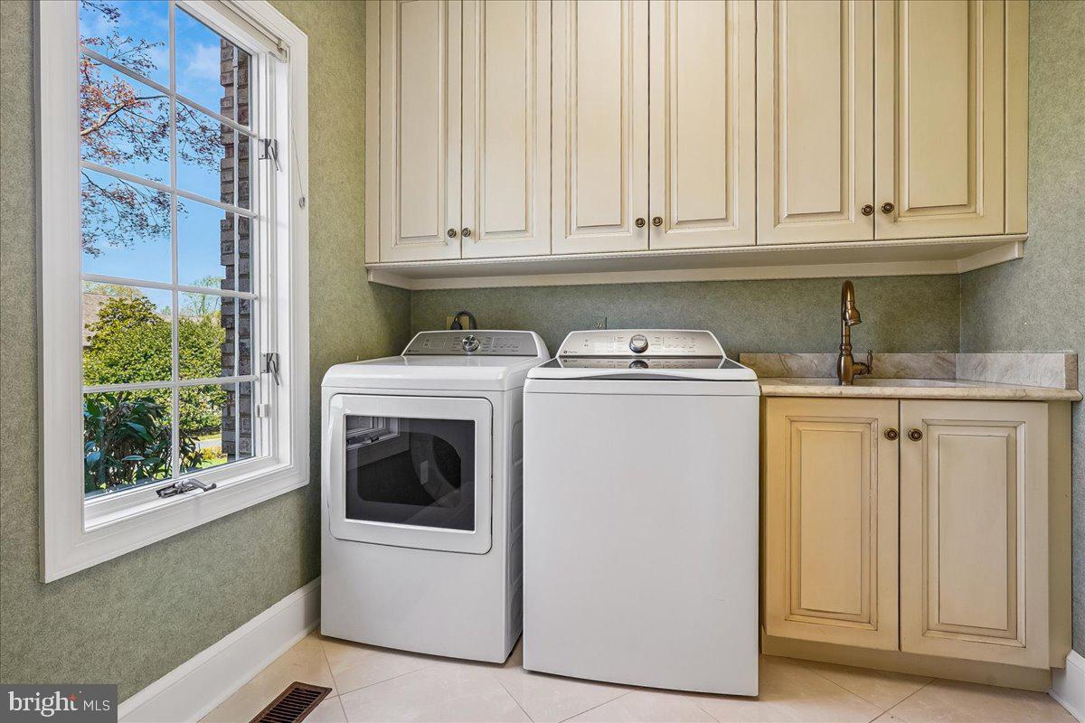 GEORGETOWN PLACE - Residential