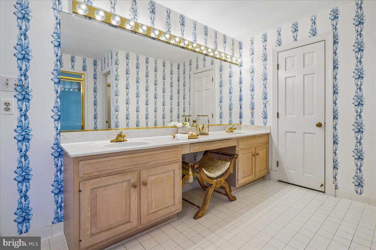 GEORGETOWN PLACE - Residential