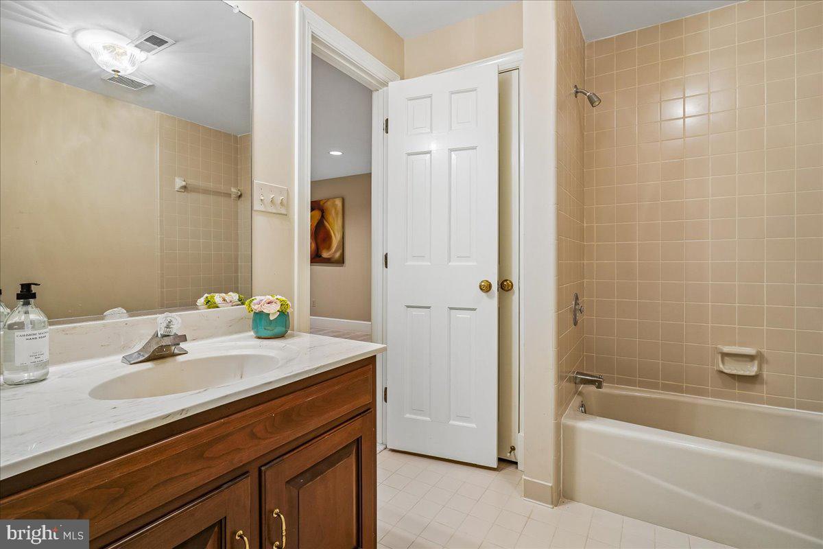 GEORGETOWN PLACE - Residential