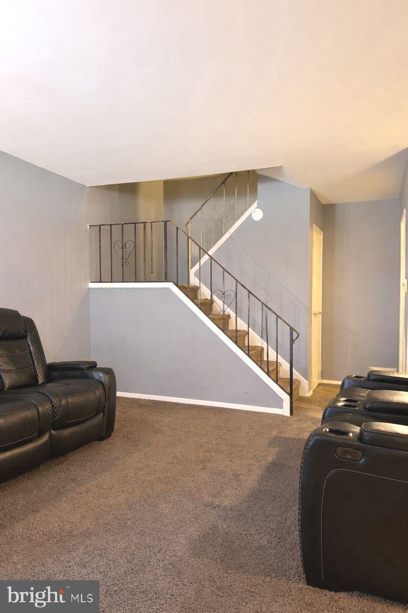 YORKTOWN - Residential