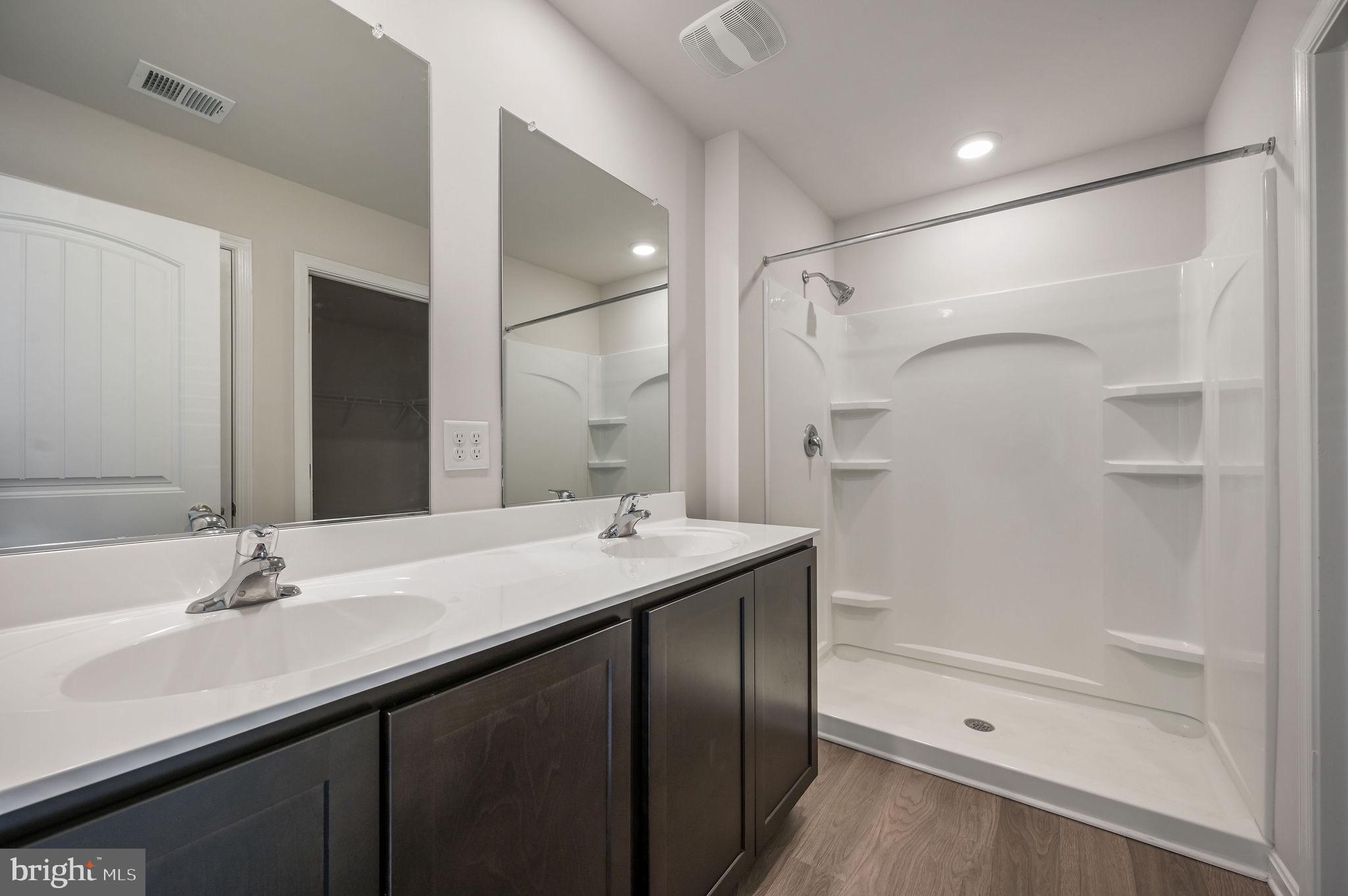 LOGANBERRY VILLAGE - Residential