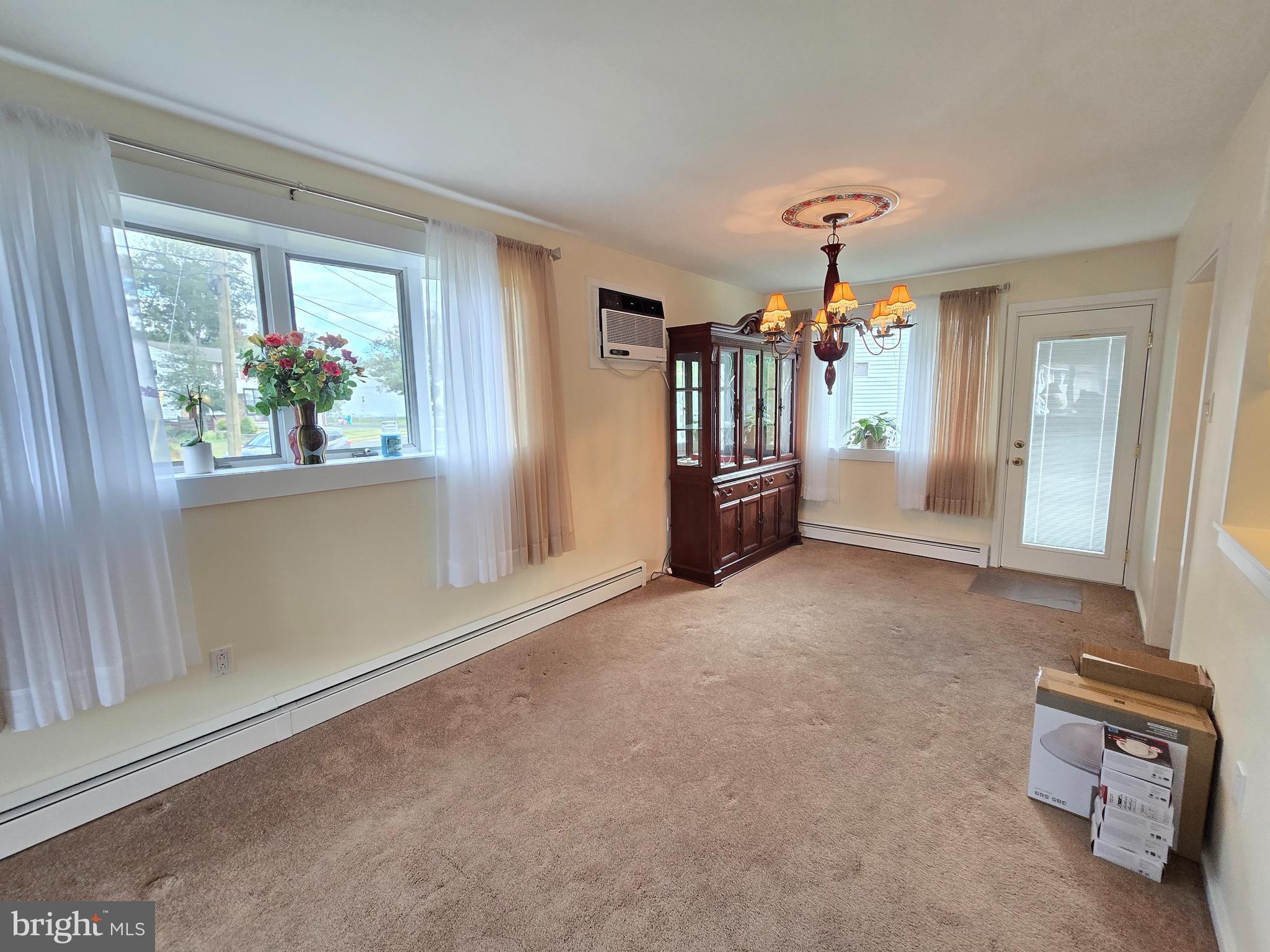 120 E CENTER AVENUE