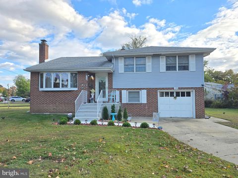 120 E CENTER AVENUE MAPLE SHADE NJ 08052