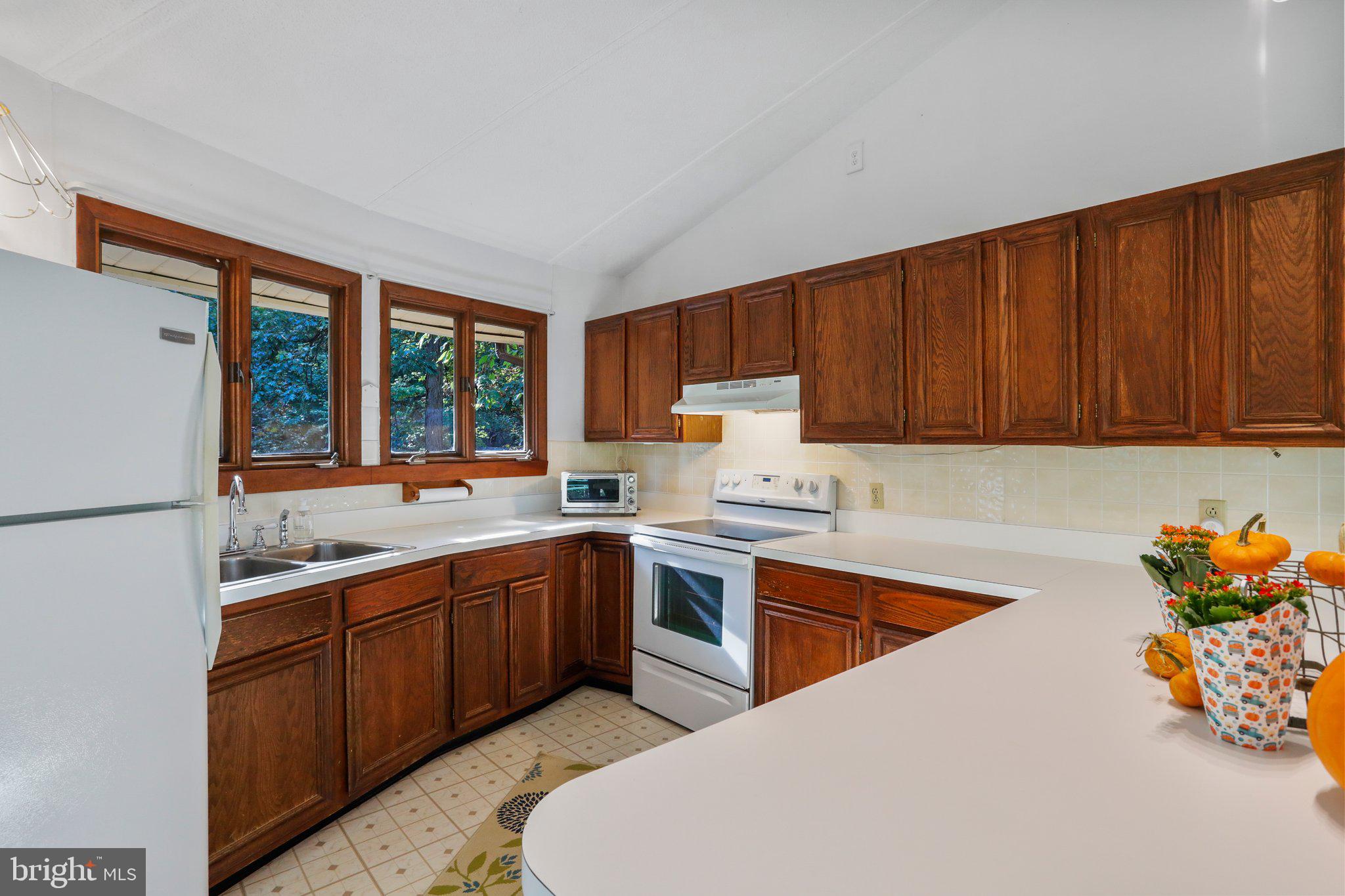 SLEEPY HOLLOW SUBDIVISION - Residential